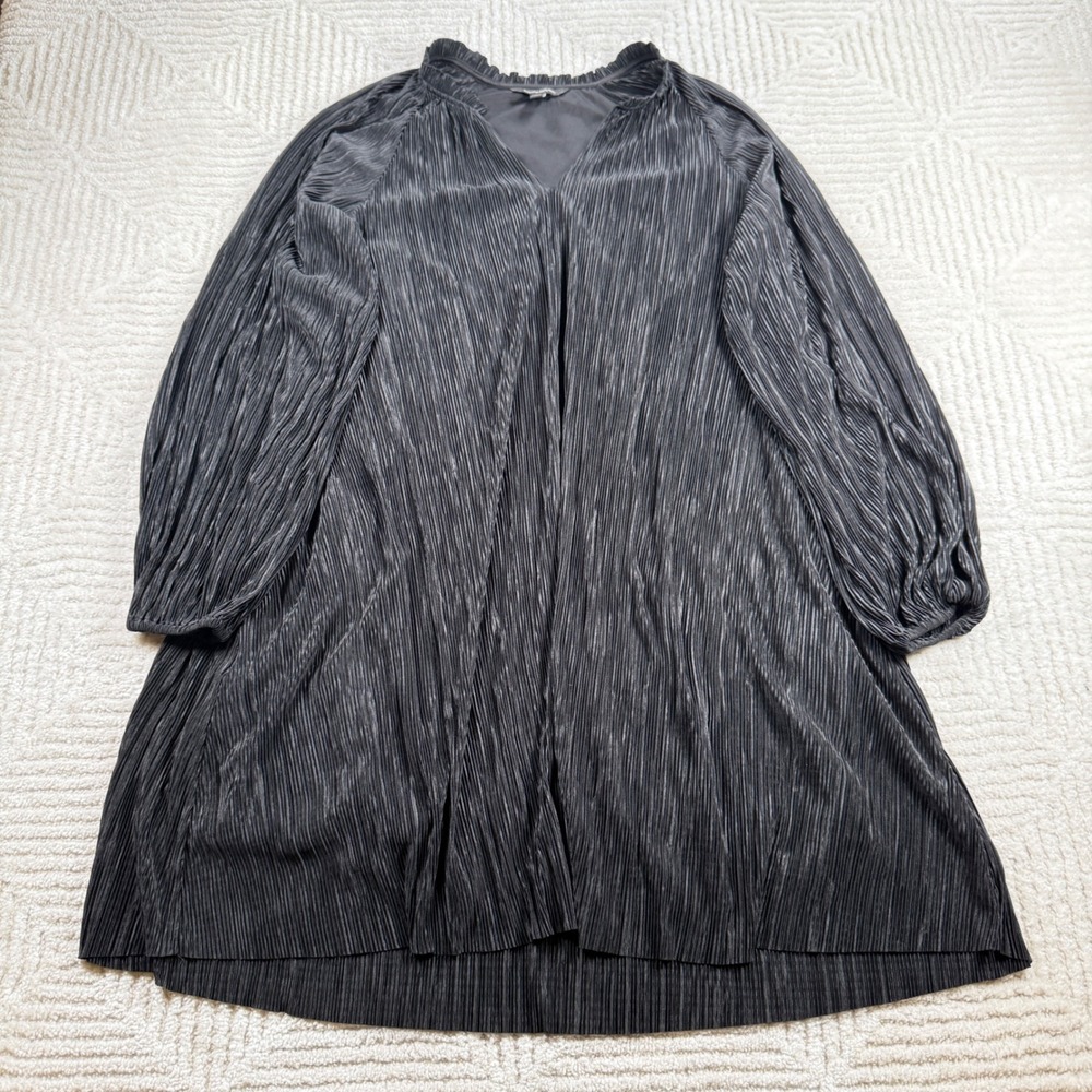 Banana Republic Pleated Shift Dress Womens M Black V Lagenlook Flowy 
Whimsigoth